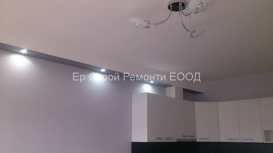 {|bg|}Боядисване с латекс{|/bg|}