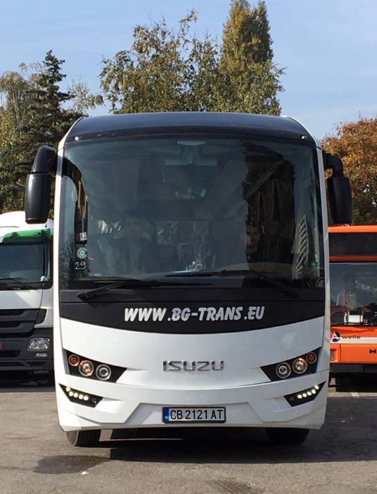 {|bg|}Isuzu Visigo Coach 37+2 автобус под наем с шофьор{|/bg|}