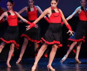 {|bg|}Dance Station {|/bg|}