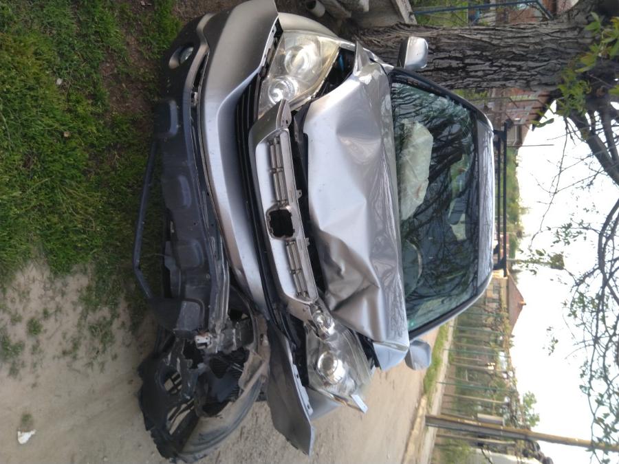Продавам катастрофирал Honda CR-V III, 2,2 CTDI
