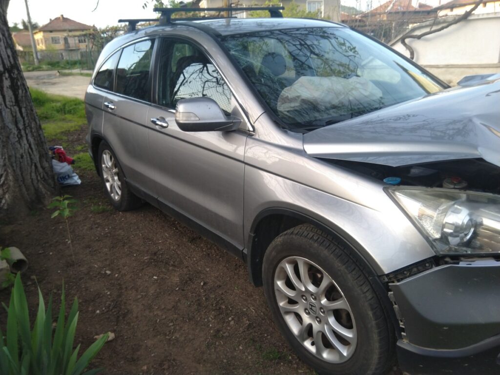 Продавам катастрофирал Honda CR-V III, 2,2 CTDI