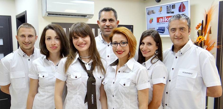Зъбни импланти София