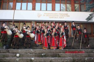 Изработка на народни носии Смолян