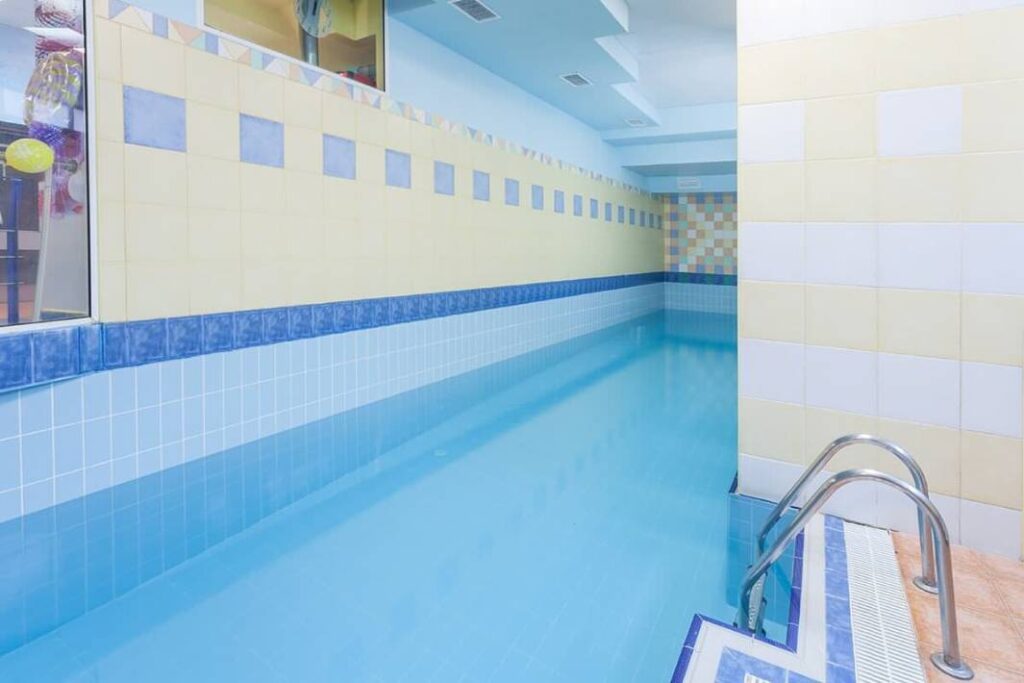 Детски парти клуб „Funny pool“ Плевен