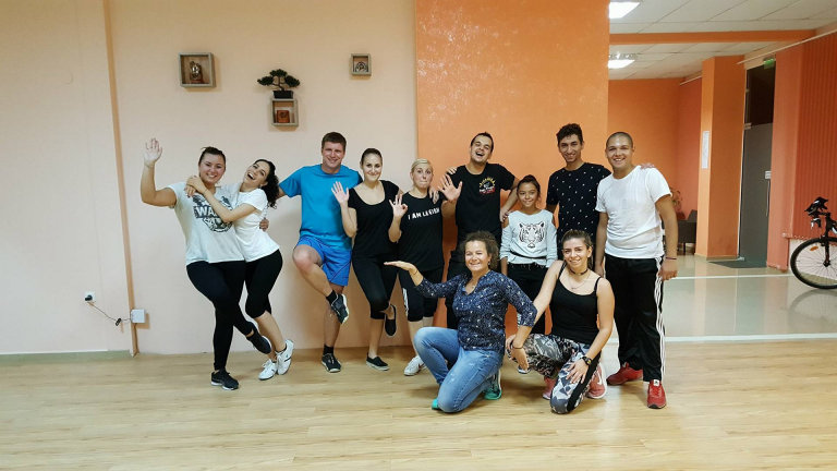 ЗАЛА ЗА ТАНЦИ И СПОРТ ЛУДИ МЛАДИ София